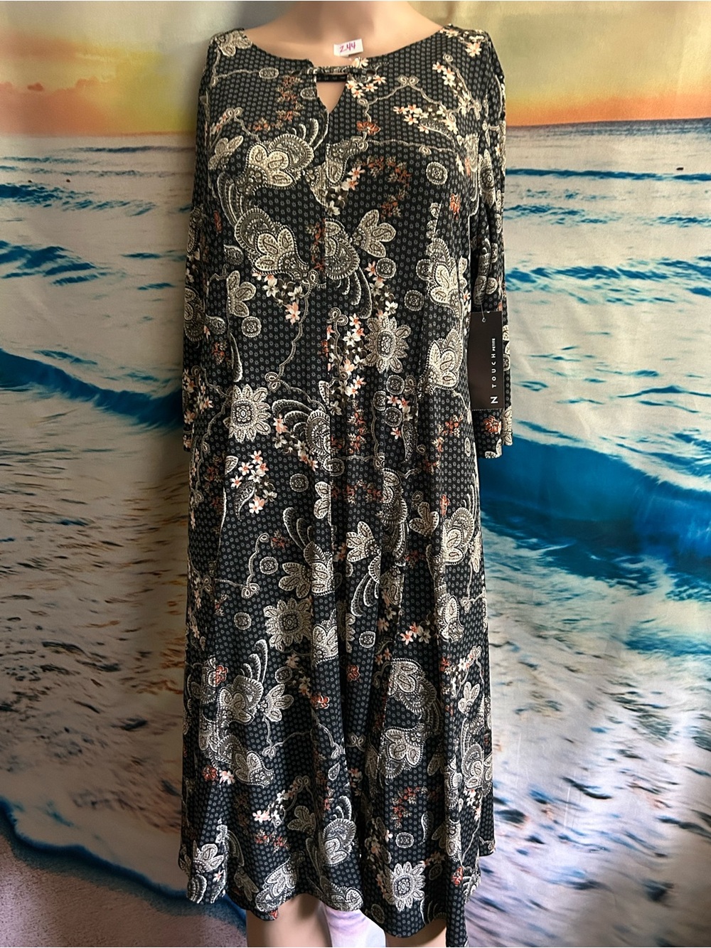 N Touch Petite Women’s Flowy Black Paisley Floral Midi Dress Medium NWT